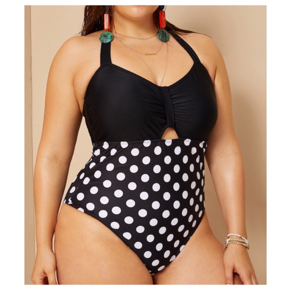 🌟SALE ➕ Polka Dot Ruched One Piece - Picture 4 of 5